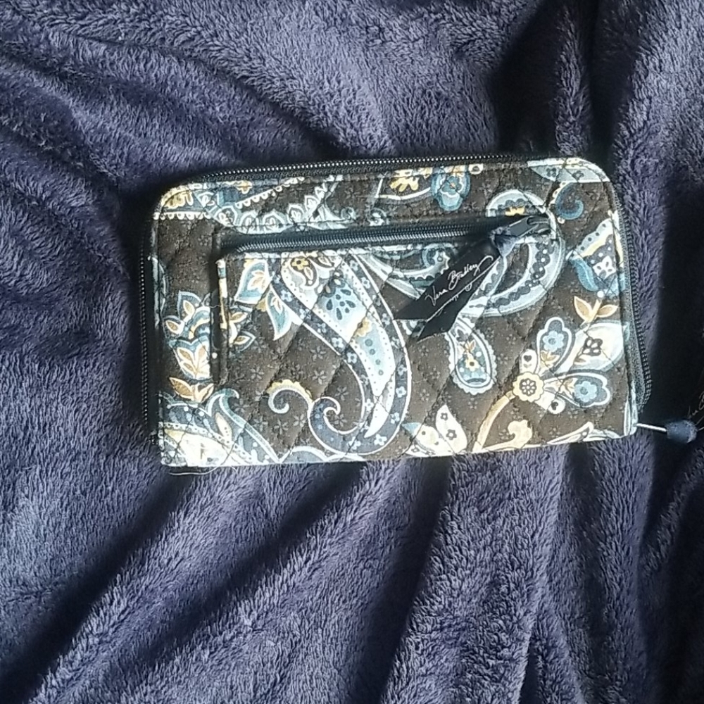 Wallet - Picture 2 of 4